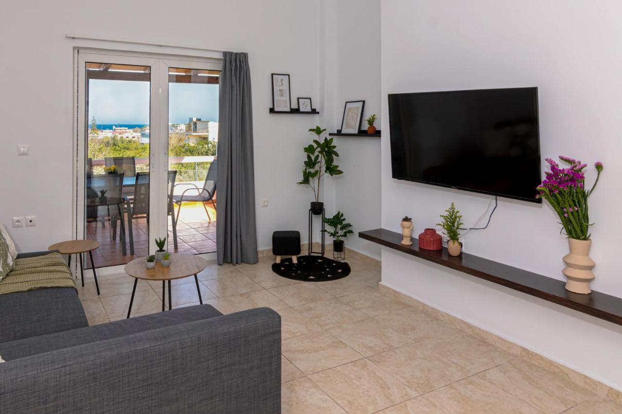 Bona'S Guest House Agia  Exterior photo
